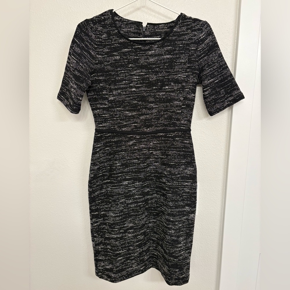 NWT Banana Republic Black and White Midi Dress